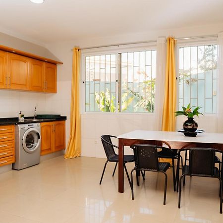 Praia Guest House Bagian luar foto