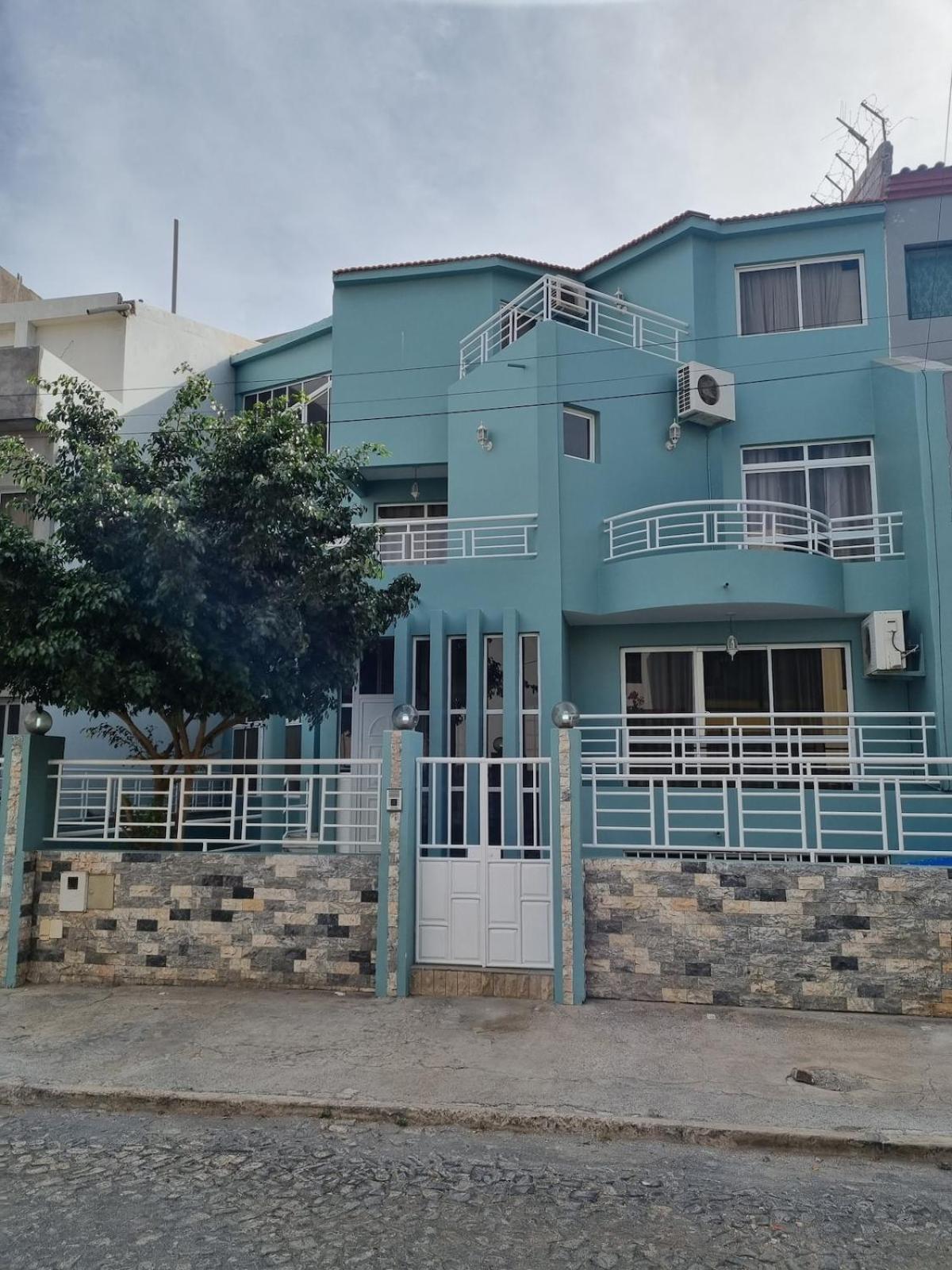 Praia Guest House Bagian luar foto