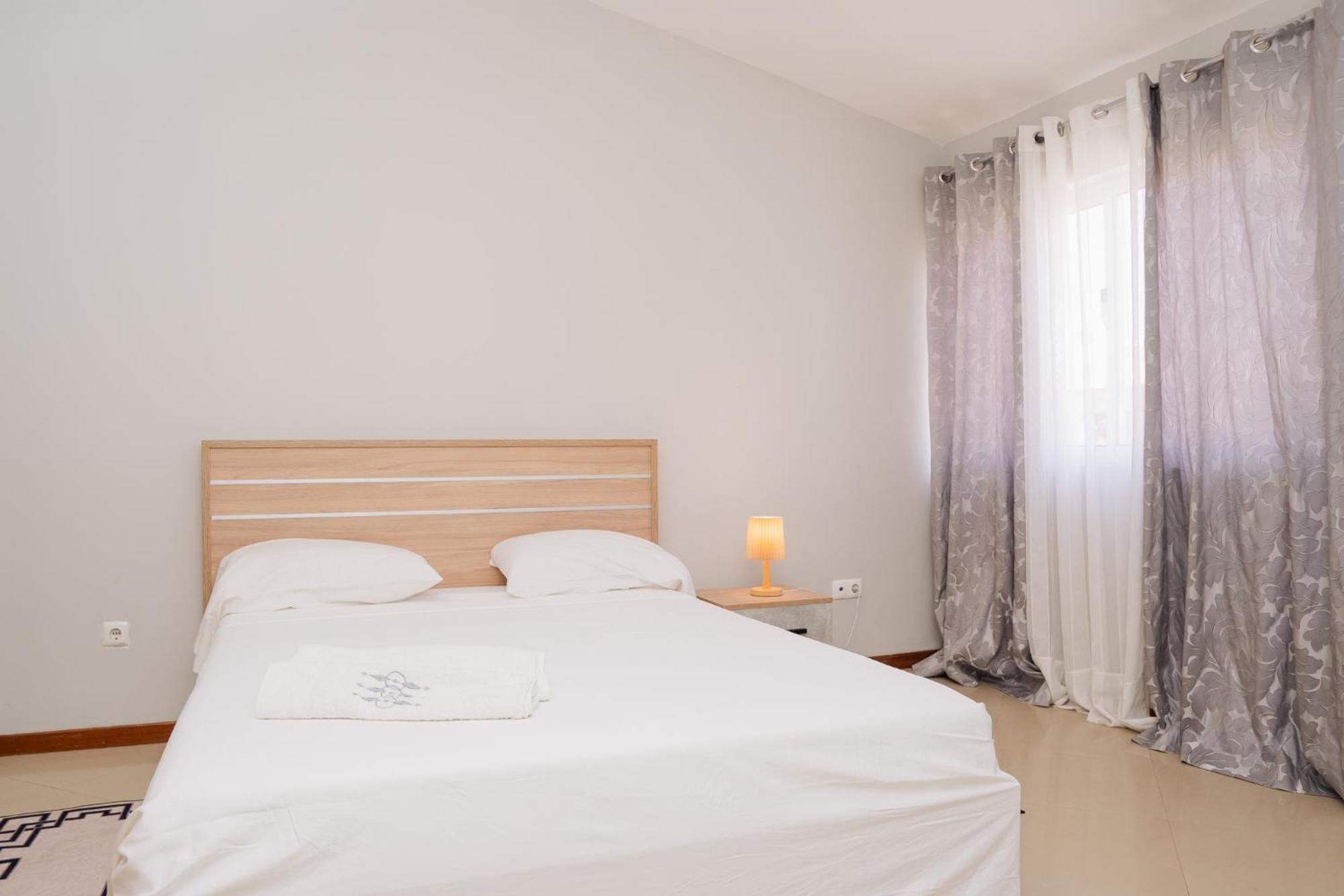 Praia Guest House Bagian luar foto