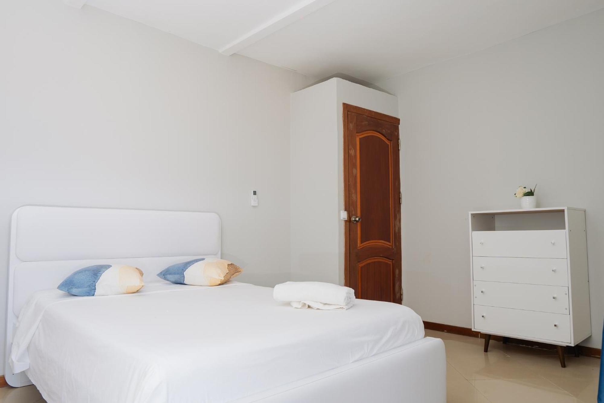 Praia Guest House Bagian luar foto