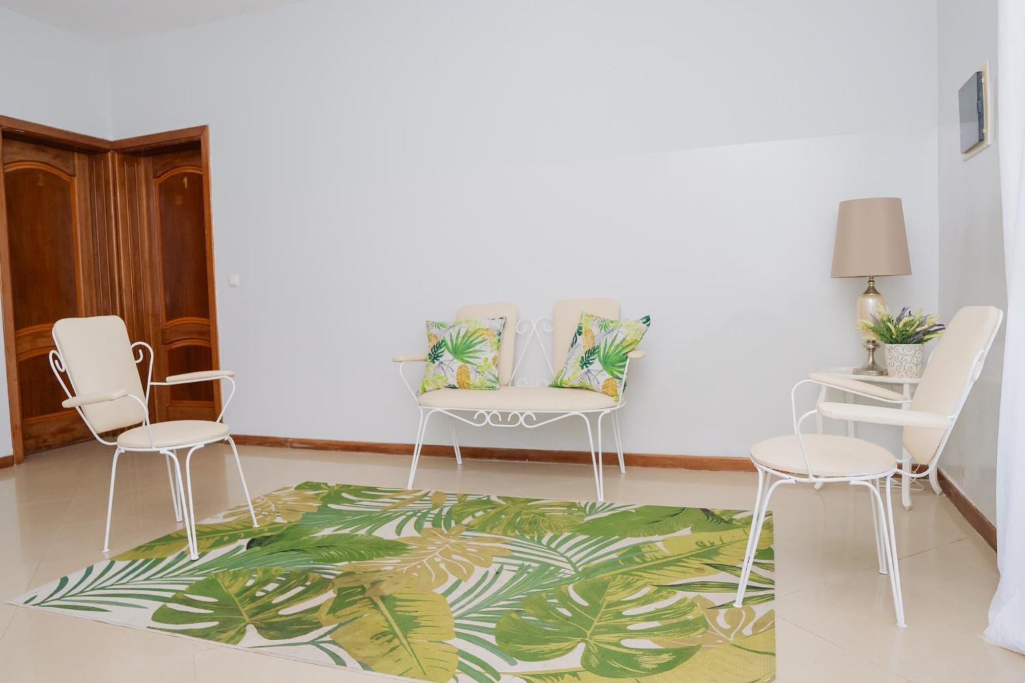 Praia Guest House Bagian luar foto