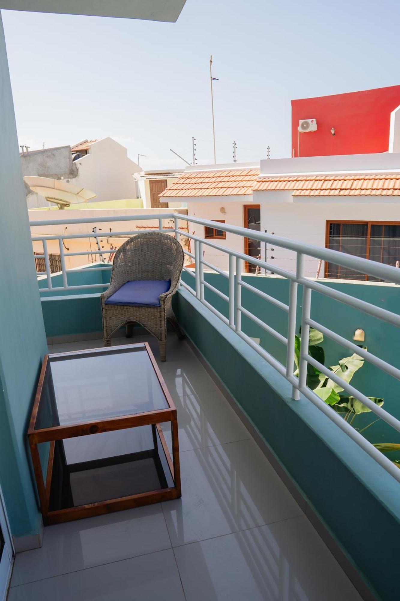 Praia Guest House Bagian luar foto
