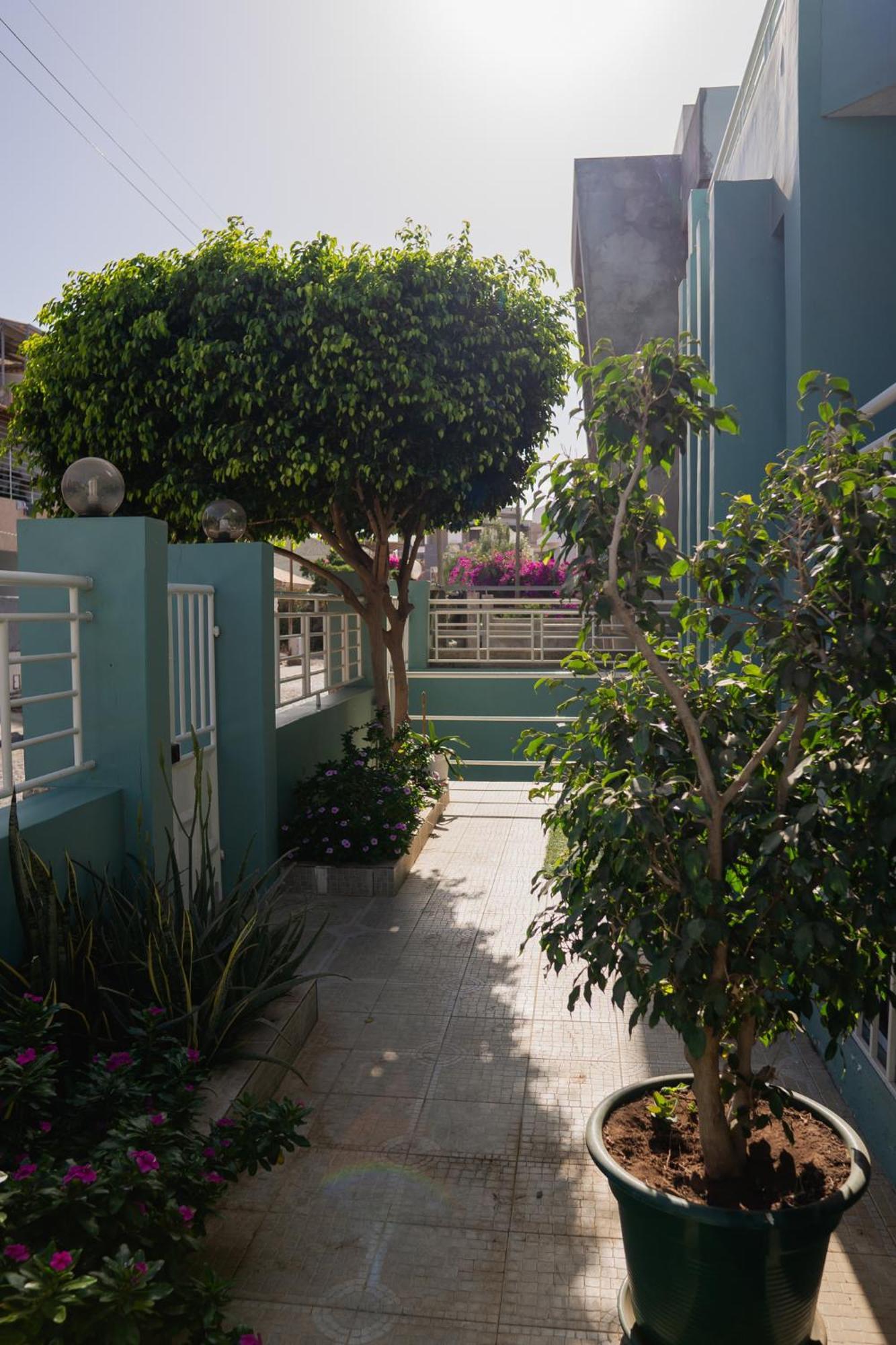 Praia Guest House Bagian luar foto