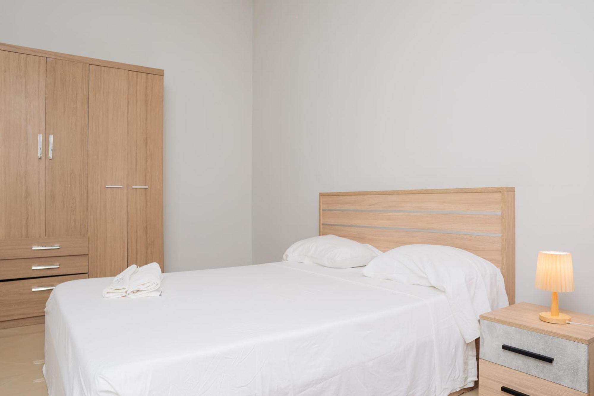 Praia Guest House Bagian luar foto